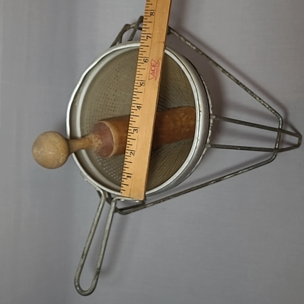 Vintage Viro Aluminum Cone Colander w/Wood Pestle Yo-Ho Jar Lifter & Jar Openers - Picture 5 of 16